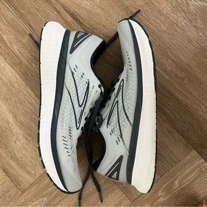 Brooks glycerin sneakers